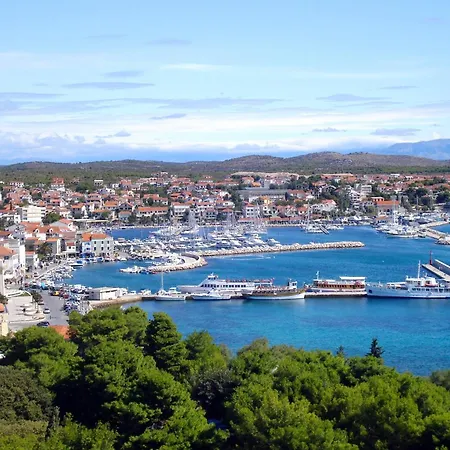 Apartman With Parking Space - 14835 *