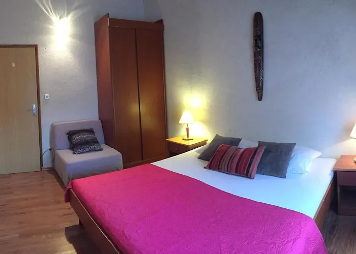 Apartman With Parking Space - 14835 *