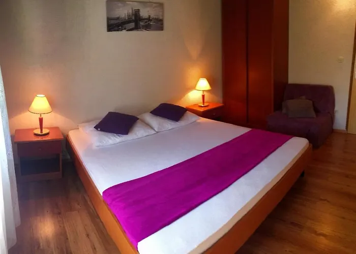 With Parking Space - 14835 Apartman